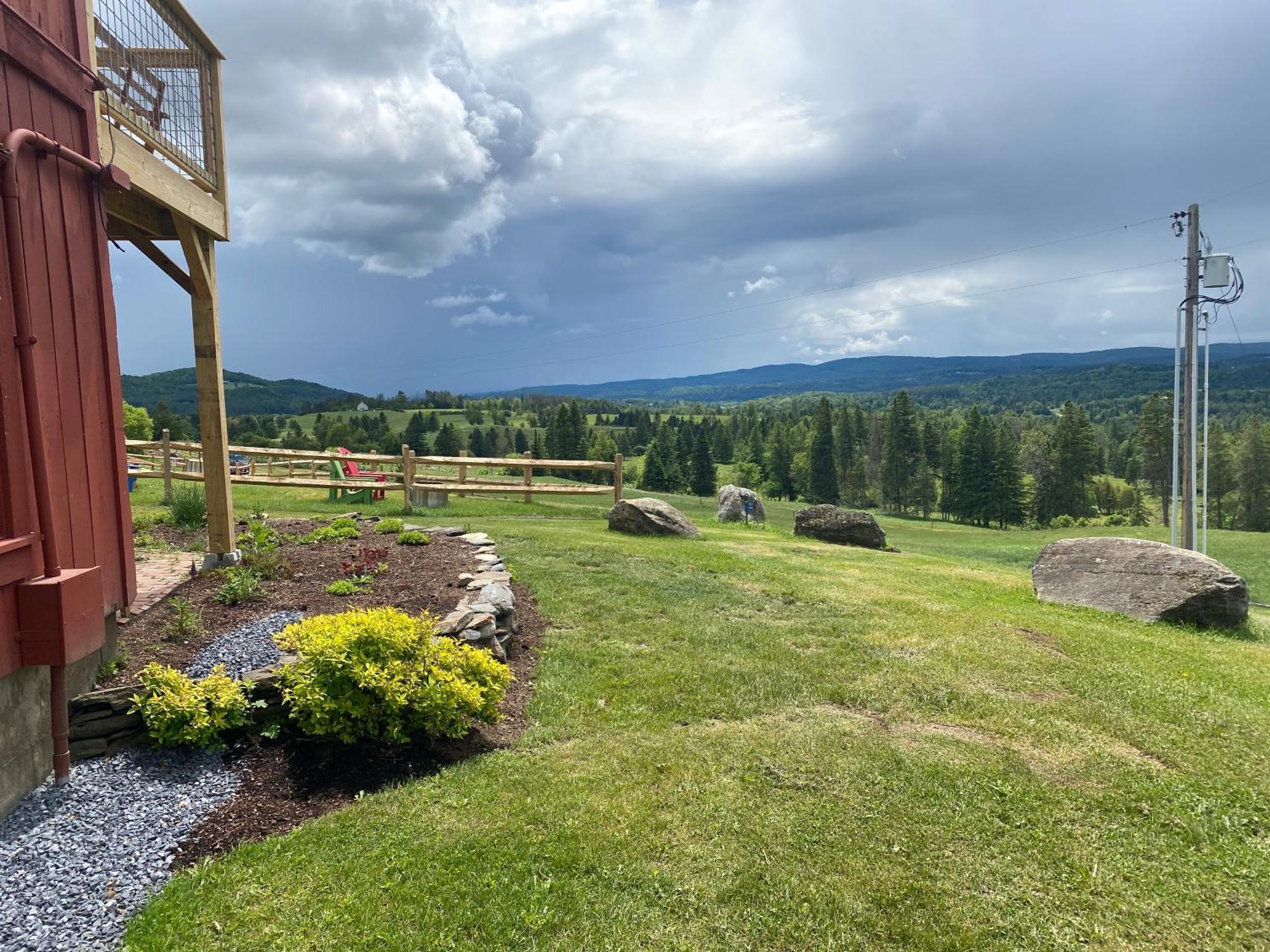 The Wildflower Inn Lyndonville Екстериор снимка